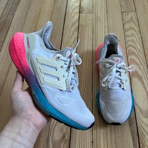 Adidas Ultraboost 21 Running Shoe White Neon Pink Blue Gradient Midsole size 7.5